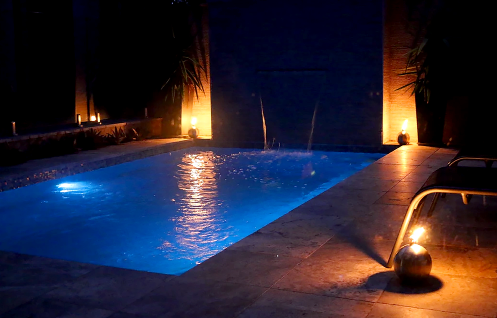Pool 09