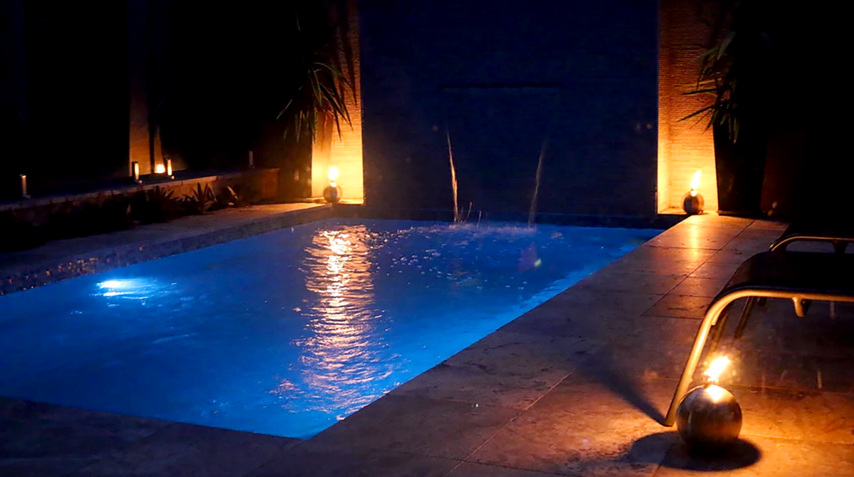 Pool 09